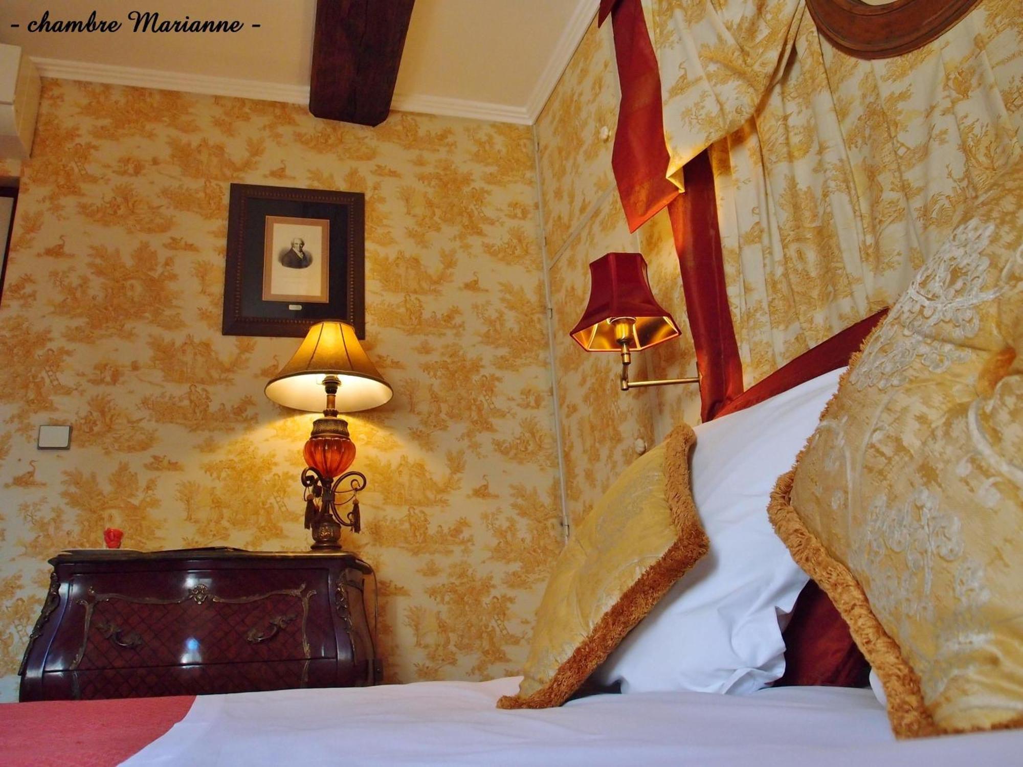 Hotel Le Saint Laurent الغرفة الصورة